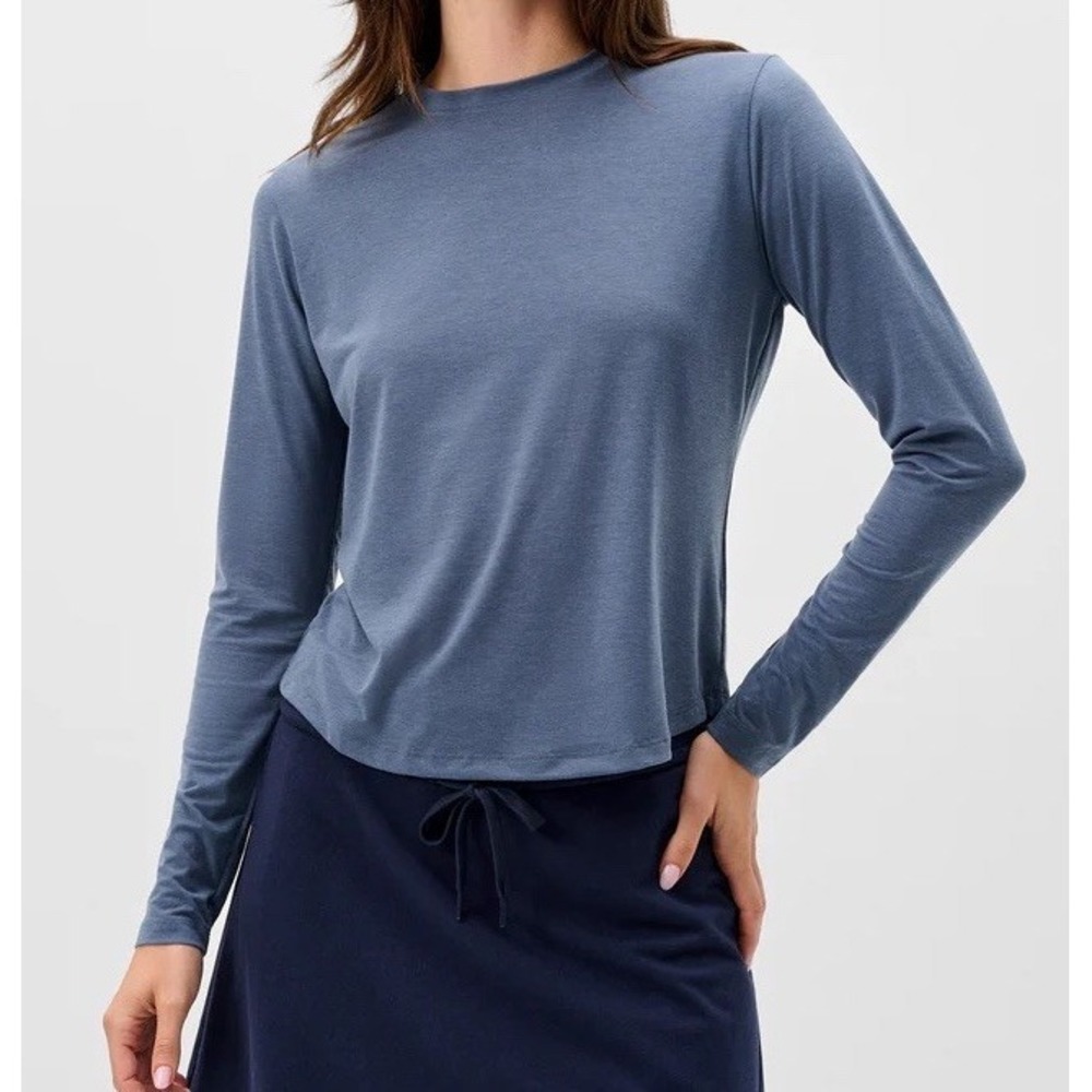 NWOT Women's Johnnie-O Course Featherweight Long Sleeve‎ T-Shirt Sea Blue Small